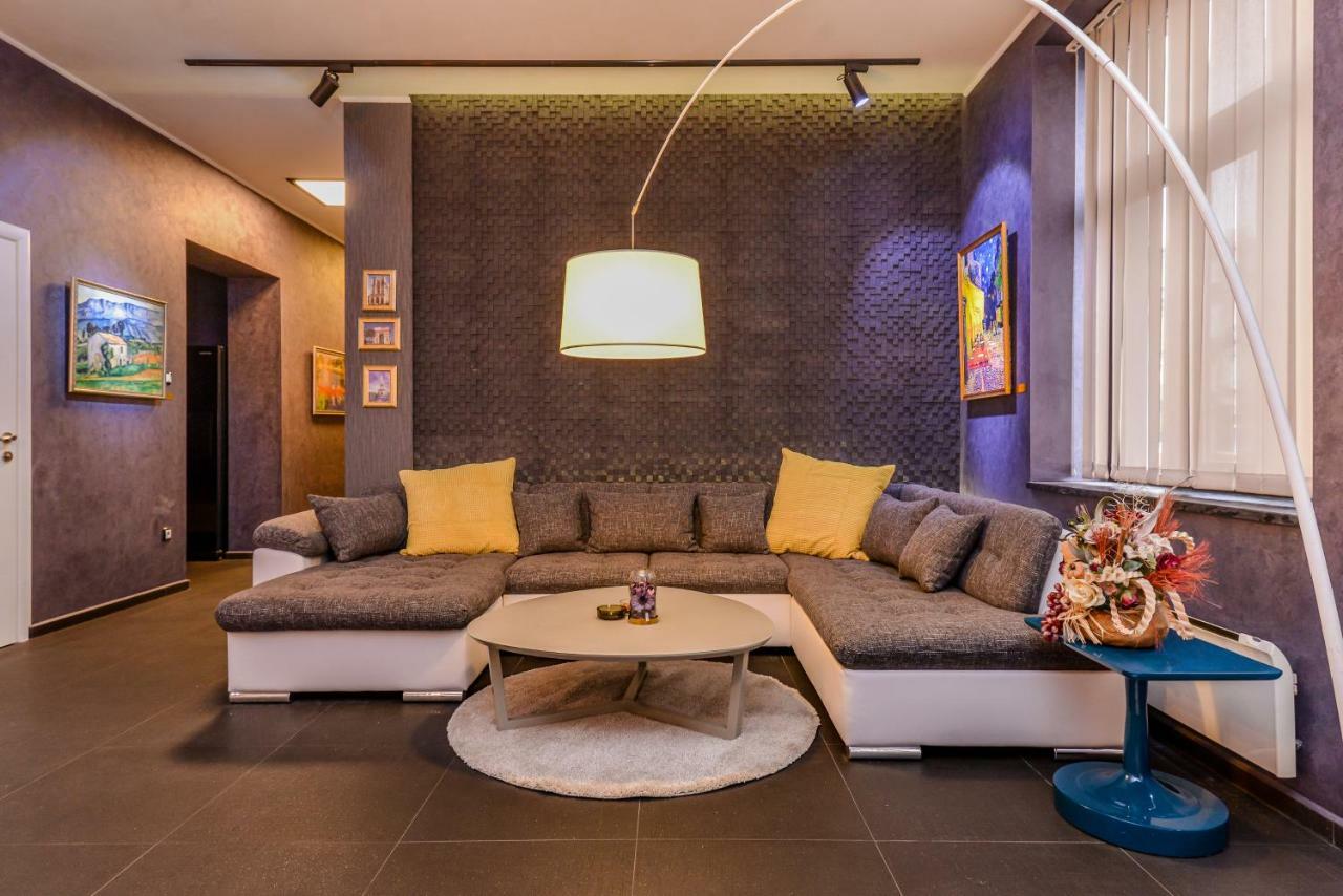 Champs-Elysees Sofia 2-Bdr, 2-Bthr Tsar Simeon Suite By Flat Mаnager Ngoại thất bức ảnh